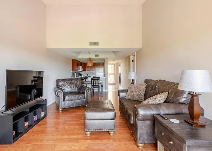 Apartment With Golf Course & Camelback Mountain Views Scottsdale